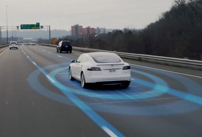 Tesla: direção autônoma será testada por motoristas comportados
